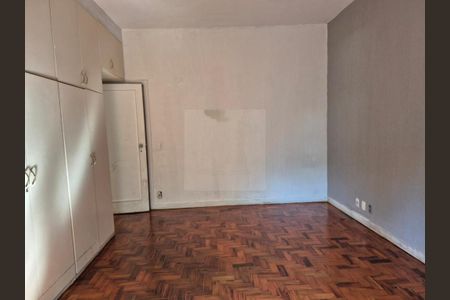 Casa à venda com 4 quartos, 300m² em Jardim Luzitania, São Paulo