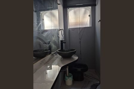Casa à venda com 300m², 4 quartos e 6 vagas