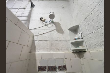Casa de condomínio para alugar com 70m², 2 quartos e 1 vaga Casa de condomínio para alugar com 70m², 2 quartos e 1 vagaBanheiro