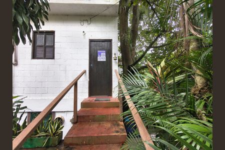 Casa de condomínio para alugar com 70m², 2 quartos e 1 vaga Casa de condomínio para alugar com 70m², 2 quartos e 1 vagaFachada