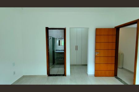 Casa de condomínio para alugar com 150m², 3 quartos e 3 vagas