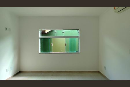 Casa de condomínio para alugar com 150m², 3 quartos e 3 vagas