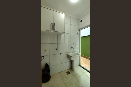 Casa de condomínio para alugar com 150m², 3 quartos e 3 vagas