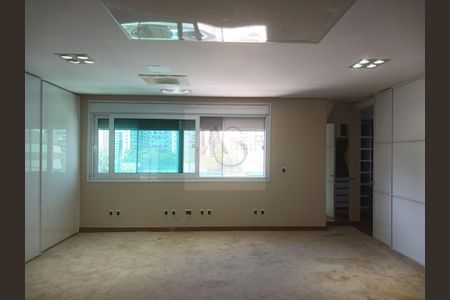 Casa à venda com 5 quartos, 350m² em Jardim Luzitania, São Paulo