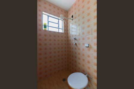 Casa à venda com 99m², 3 quartos e 2 vagas Casa à venda com 99m², 3 quartos e 2 vagasBanheiro de serviço