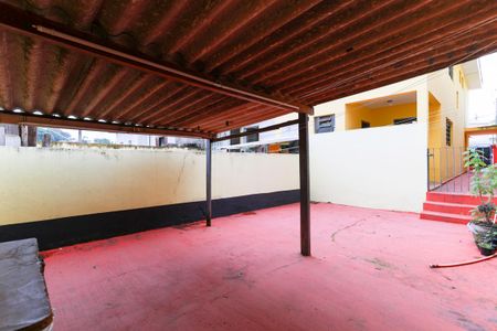 Casa à venda com 99m², 3 quartos e 2 vagas Casa à venda com 99m², 3 quartos e 2 vagasQuintal