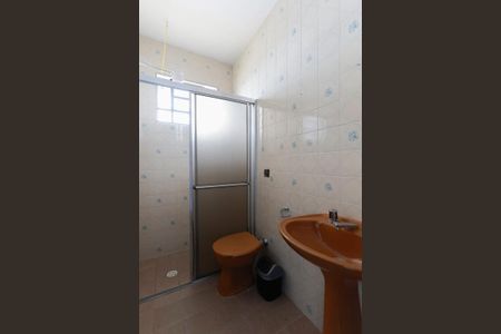 Casa à venda com 99m², 3 quartos e 2 vagas Casa à venda com 99m², 3 quartos e 2 vagasBanheiro da suíte