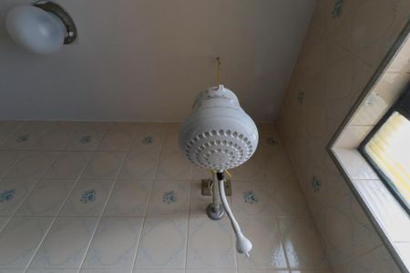 Casa à venda com 99m², 3 quartos e 2 vagas Casa à venda com 99m², 3 quartos e 2 vagasBanheiro da suíte
