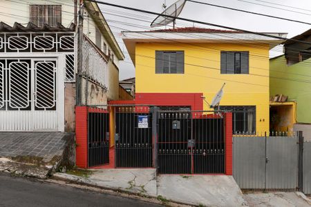 Casa à venda com 99m², 3 quartos e 2 vagas Casa à venda com 99m², 3 quartos e 2 vagasFachada + plaquinha