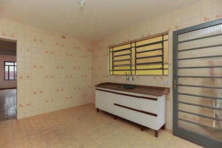 Casa à venda com 99m², 3 quartos e 2 vagas Casa à venda com 99m², 3 quartos e 2 vagasCozinha