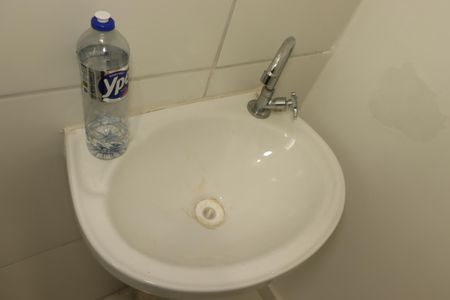 Apartamento para alugar com 60m², 2 quartos e 1 vagaBanheiro - Pia