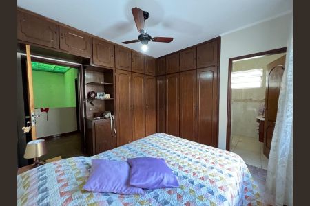 Casa para alugar com 320m², 4 quartos e 4 vagas Casa para alugar com 320m², 4 quartos e 4 vagasQuarto