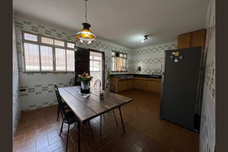 Cozinha de casa à venda com 4 quartos, 300m² em Jardim Avelino, São Paulo