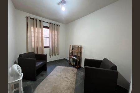 Casa para alugar com 320m², 4 quartos e 4 vagas Casa para alugar com 320m², 4 quartos e 4 vagasSala
