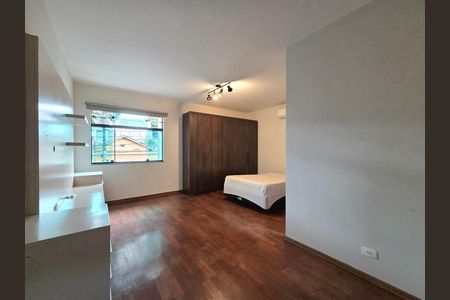 Suíte de casa à venda com 3 quartos, 160m² em Indianópolis, São Paulo