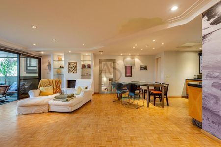 Apartamento à venda com 154m², 3 quartos e 2 vagas