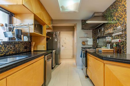 Apartamento à venda com 154m², 3 quartos e 2 vagas