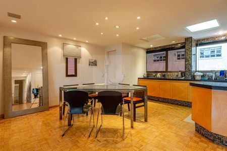Apartamento à venda com 154m², 3 quartos e 2 vagas