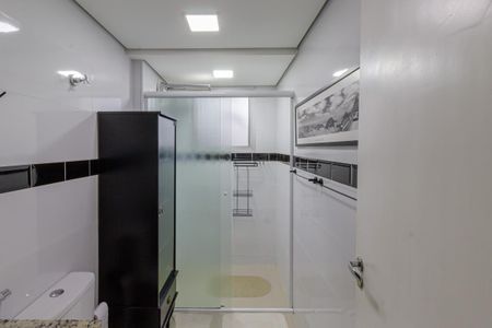 Apartamento à venda com 98m², 3 quartos e 1 vaga Apartamento à venda com 98m², 3 quartos e 1 vagaBanheiro da Suíte