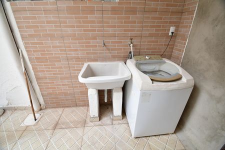 Casa para alugar com 70m², 3 quartos e 1 vagaÁrea de Serviço