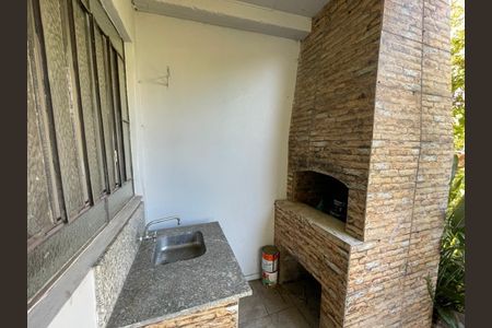 Casa para alugar com 100m², 4 quartos e 2 vagas