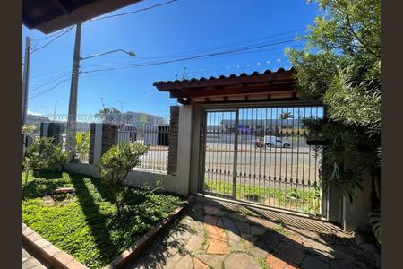 Casa para alugar com 100m², 4 quartos e 2 vagas