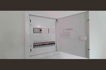 Apartamento à venda com 37m², 1 quarto e 1 vaga Apartamento à venda com 37m², 1 quarto e 1 vagaQuadro de Luz