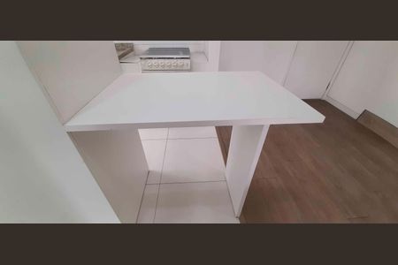 Apartamento à venda com 37m², 1 quarto e 1 vaga Apartamento à venda com 37m², 1 quarto e 1 vagaCozinha