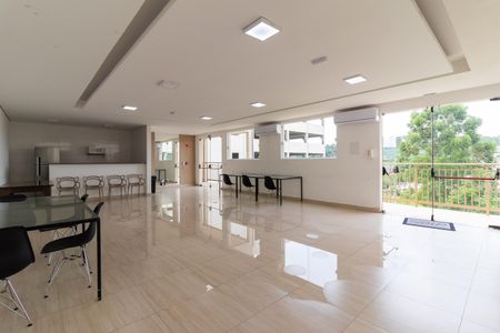 Apartamento para alugar com 44m², 2 quartos e 1 vaga Apartamento para alugar com 44m², 2 quartos e 1 vagaÁrea comum - Salão de festas