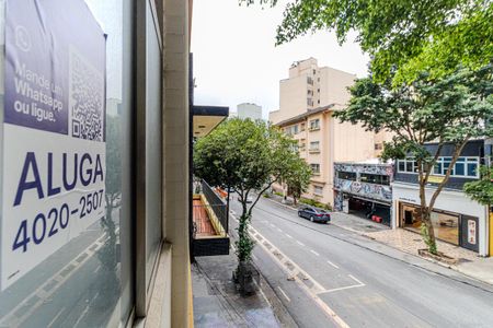 Apartamento para alugar com 90m², 1 quarto e sem vagaPlaquinha