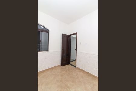 Casa para alugar com 120m², 2 quartos e 1 vagaQuarto