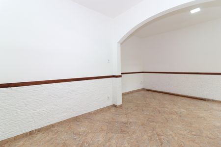 Casa para alugar com 120m², 2 quartos e 1 vagaSala