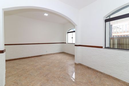 Sala de casa para alugar com 2 quartos, 120m² em Bangu, Rio de Janeiro