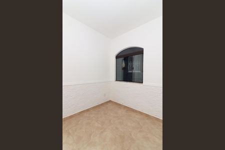 Quarto de casa para alugar com 2 quartos, 120m² em Bangu, Rio de Janeiro