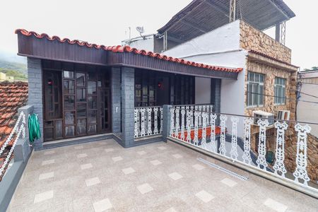 Casa para alugar com 120m², 2 quartos e 1 vagaTerraço