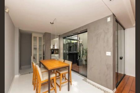 Casa à venda com 3 quartos, 163m² em Vila Mariana, São Paulo