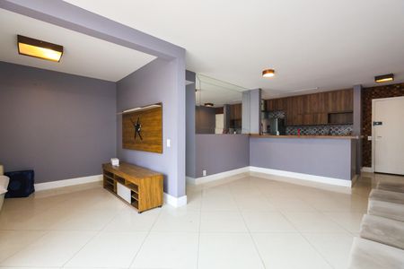 Apartamento à venda com 100m², 2 quartos e 2 vagasSala