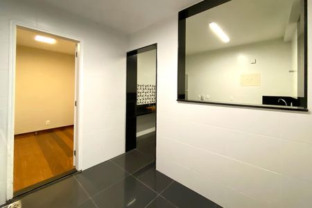 Apartamento para alugar com 240m², 4 quartos e 2 vagas Apartamento para alugar com 240m², 4 quartos e 2 vagasÁrea de Serviço