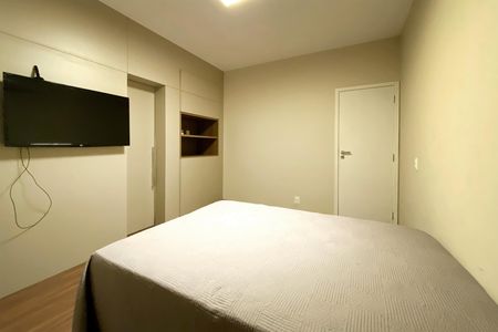 Apartamento para alugar com 240m², 4 quartos e 2 vagas Apartamento para alugar com 240m², 4 quartos e 2 vagasSuite 1