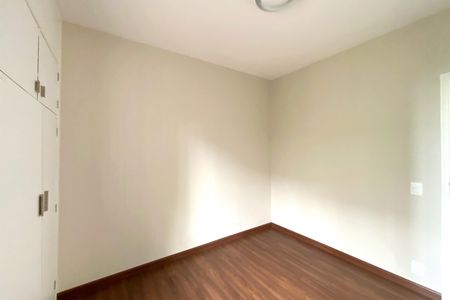 Apartamento para alugar com 240m², 4 quartos e 2 vagas Apartamento para alugar com 240m², 4 quartos e 2 vagasQuarto 3
