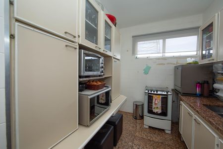 Apartamento à venda com 150m², 4 quartos e 2 vagas Apartamento à venda com 150m², 4 quartos e 2 vagasCOZINHA