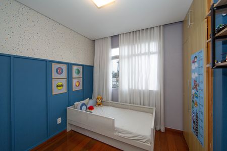 Apartamento à venda com 150m², 4 quartos e 2 vagas Apartamento à venda com 150m², 4 quartos e 2 vagasQUARTO2
