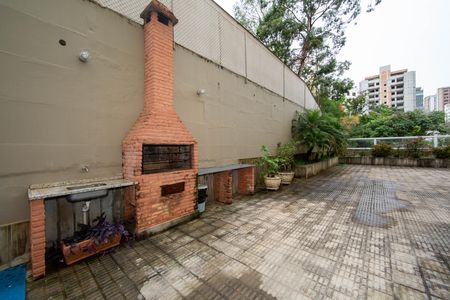Apartamento à venda com 150m², 4 quartos e 2 vagas Apartamento à venda com 150m², 4 quartos e 2 vagasCHURRASQUEIRA