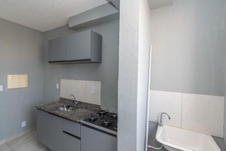 Apartamento para alugar com 44m², 2 quartos e 1 vaga Apartamento para alugar com 44m², 2 quartos e 1 vagaCozinha e Área de Serviço