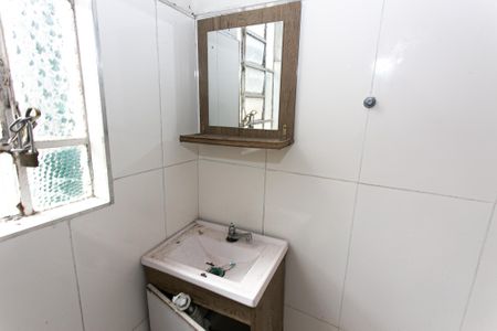 Casa à venda com 135m², 2 quartos e 1 vaga Casa à venda com 135m², 2 quartos e 1 vagaBanheiro