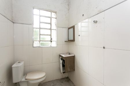 Casa à venda com 135m², 2 quartos e 1 vaga Casa à venda com 135m², 2 quartos e 1 vagaBanheiro