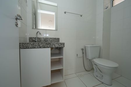 Apartamento para alugar com 55m², 2 quartos e 1 vaga Apartamento para alugar com 55m², 2 quartos e 1 vagaBANHEIRO