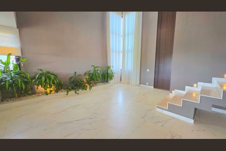 Casa de condomínio à venda com 714m², 3 quartos e 6 vagas
