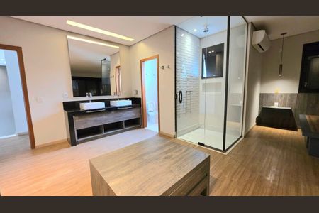 Casa de condomínio à venda com 714m², 3 quartos e 6 vagas