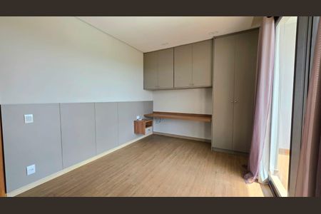 Casa de condomínio à venda com 714m², 3 quartos e 6 vagas
